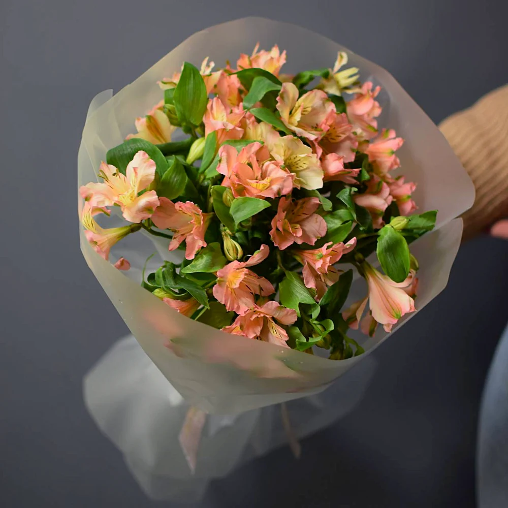 Букет из 7 оранжевых альстромерий