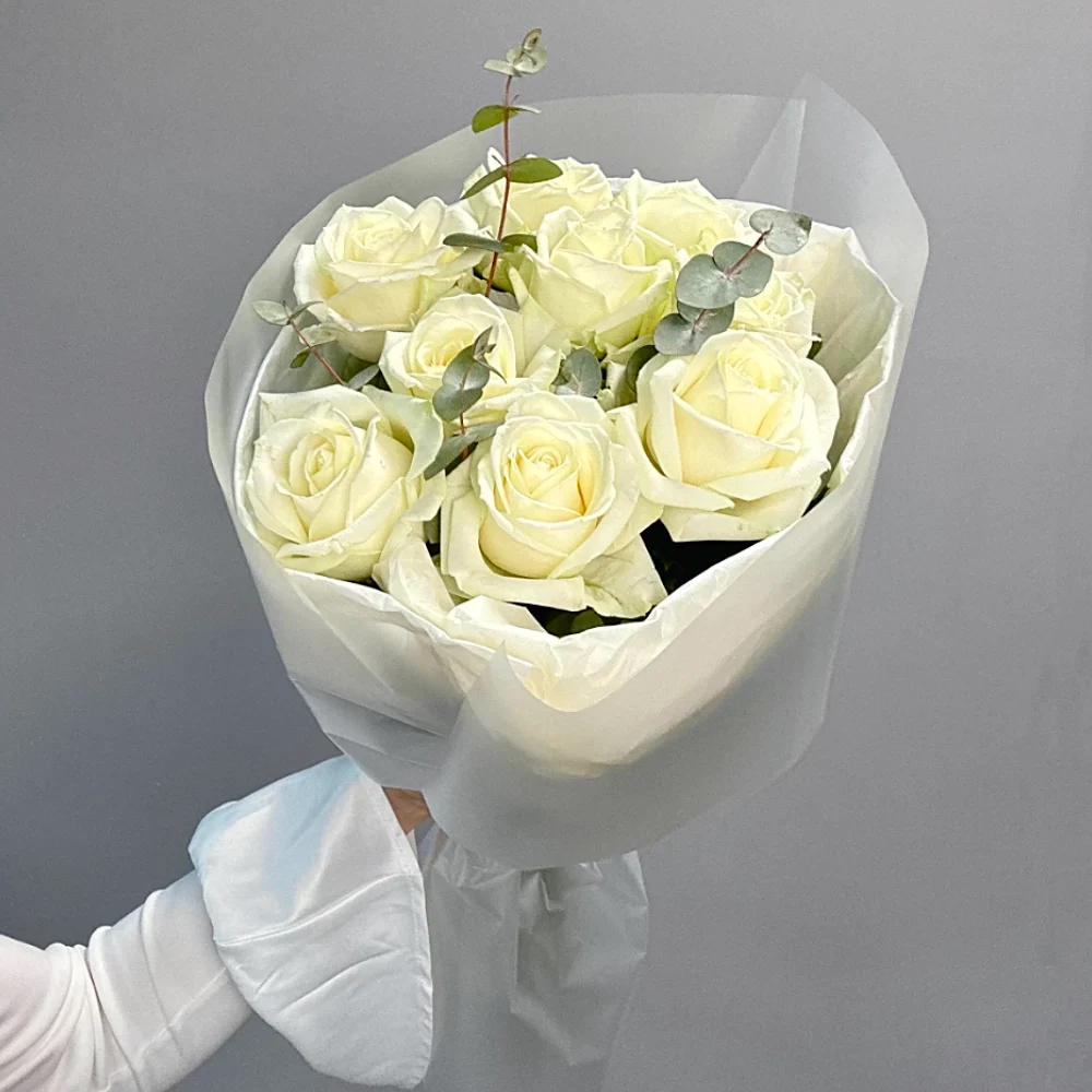 Букет из 9 белых роз Эквадор