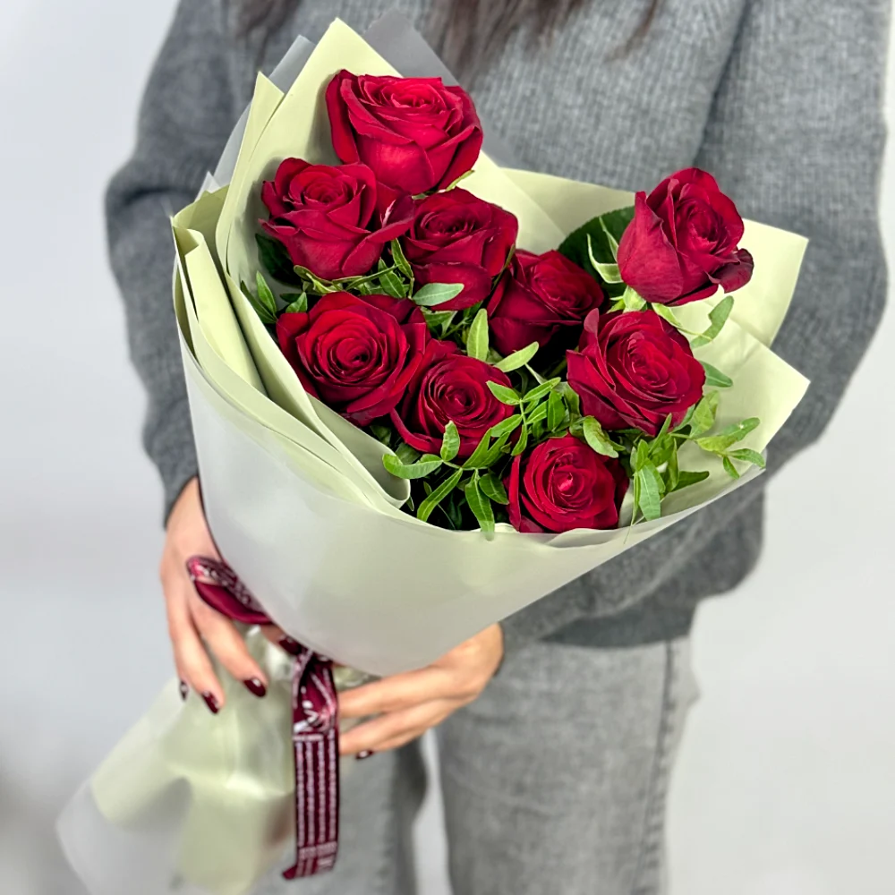 Букет из 9 красных роз