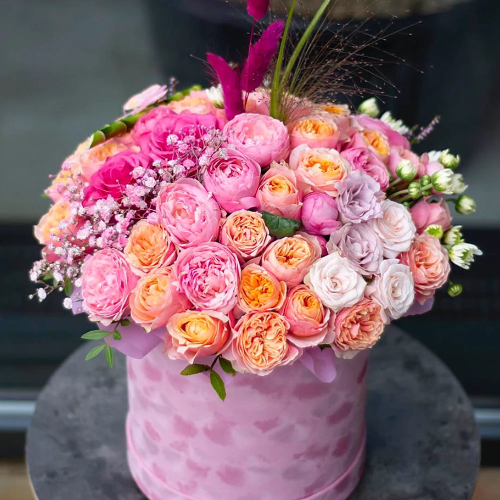 Цветы в коробке