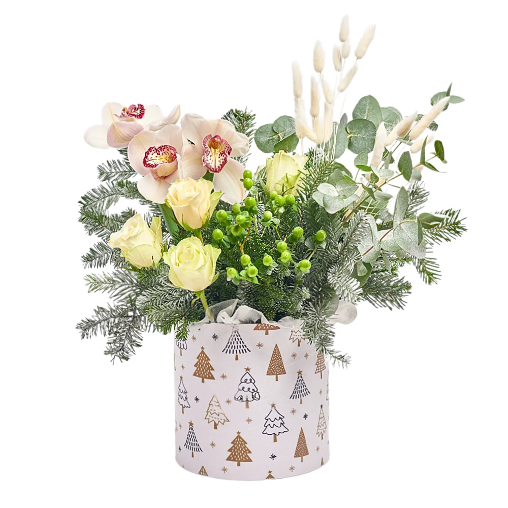 Композиция в шляпной коробке